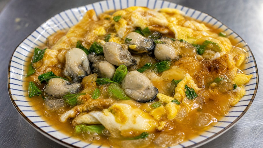 Liuhe Night Market Oyster Omelette