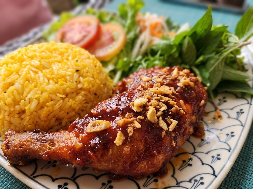 Com Ga (Hoi An Chicken Rice)