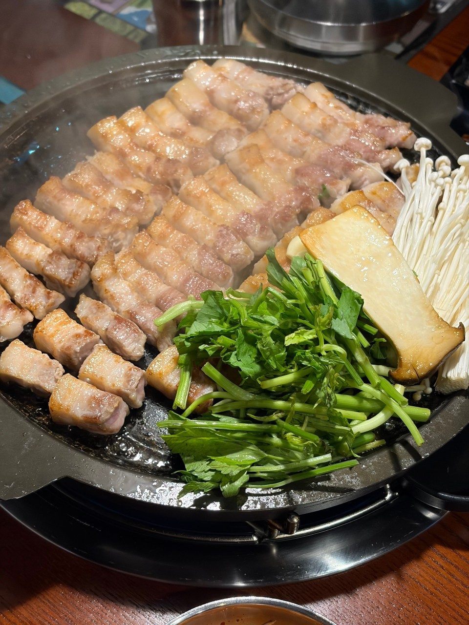 Daetongryeong Samgyeopsal (1/2)